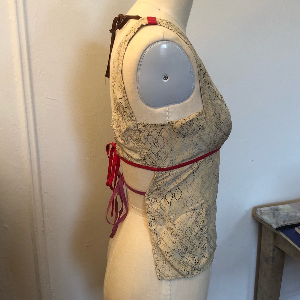 A Common Thread open back top small - Picture 4 of 8
